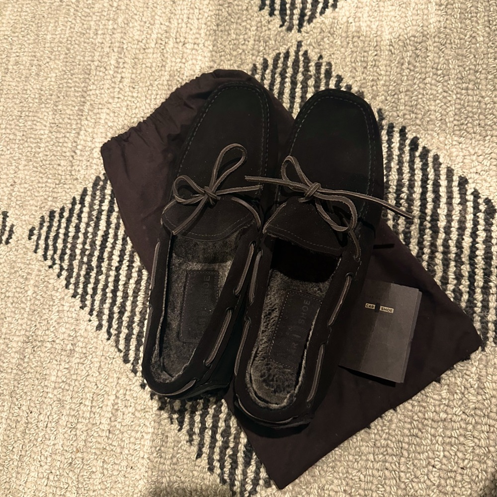 "The Original" driving shoe in suede, handmade in Italy. Size 9.5 UK